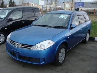 2004 Nissan Wingroad Photos