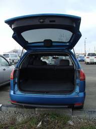 2004 Nissan Wingroad Photos