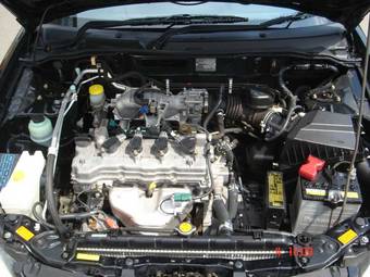 2004 Nissan Wingroad Photos