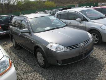 2004 Nissan Wingroad Pictures