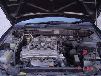 2004 Nissan Wingroad Pictures