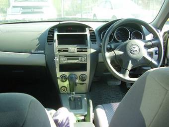 2004 Nissan Wingroad Photos