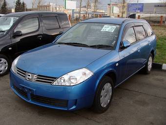 2004 Nissan Wingroad Photos