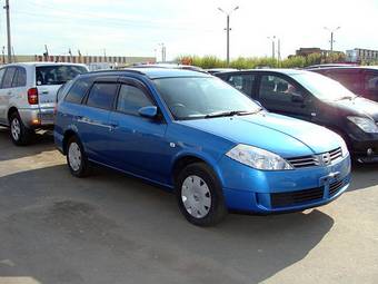 2004 Nissan Wingroad Pictures
