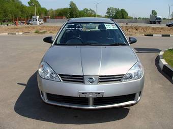 2004 Nissan Wingroad Pictures