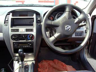 2004 Nissan Wingroad Pictures