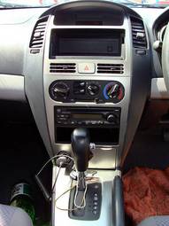 2004 Nissan Wingroad Pics