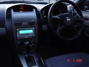 2004 Nissan Wingroad Photos