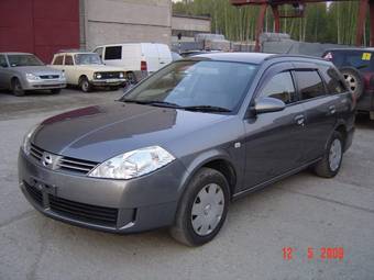 2004 Nissan Wingroad Images