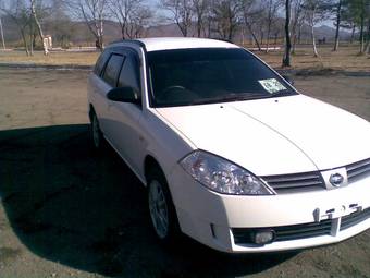 2004 Nissan Wingroad Pictures