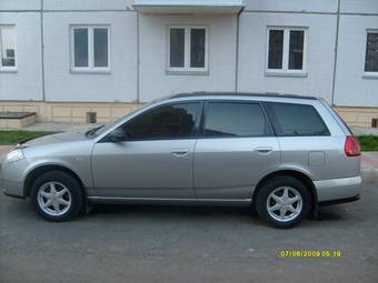 2004 Nissan Wingroad Images