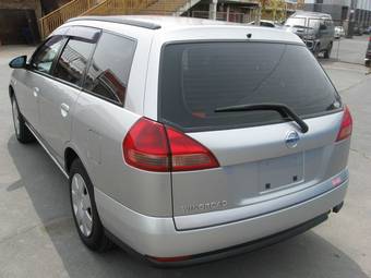2004 Nissan Wingroad Pictures