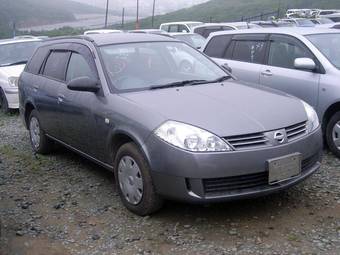 2004 Nissan Wingroad Photos