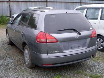 2004 Nissan Wingroad Pictures
