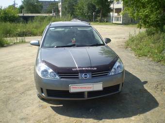 2004 Nissan Wingroad Photos