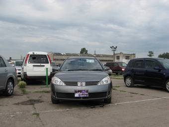 2004 Nissan Wingroad Photos