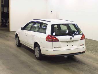 2004 Nissan Wingroad Photos