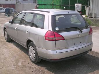 2004 Nissan Wingroad Photos