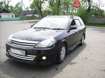 2004 Nissan Wingroad Photos