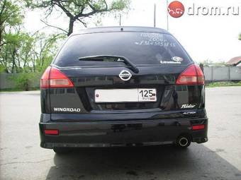2004 Nissan Wingroad Photos