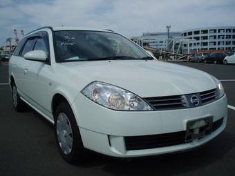 2004 Nissan Wingroad Photos