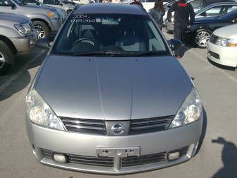 2004 Nissan Wingroad Pictures