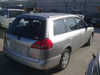 2004 Nissan Wingroad Photos