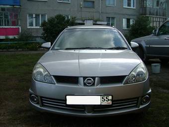 2004 Nissan Wingroad Photos