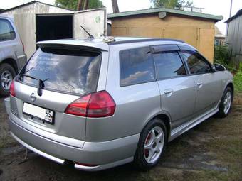 2004 Nissan Wingroad Photos