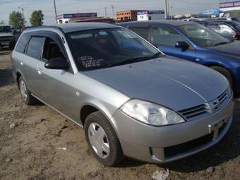 2004 Nissan Wingroad Photos