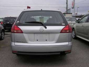 2005 Nissan Wingroad Pics