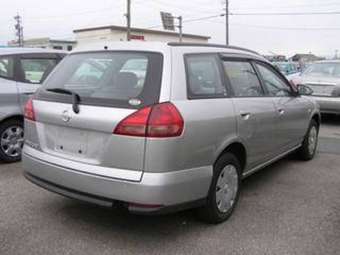 2005 Nissan Wingroad Pictures