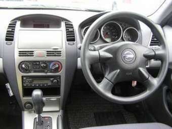 2005 Nissan Wingroad Pictures