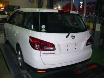 2005 Nissan Wingroad Pics