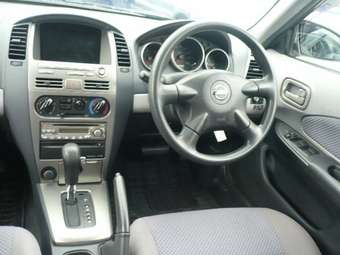 2005 Nissan Wingroad Photos