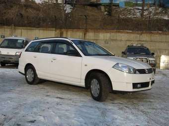 2005 Nissan Wingroad Pictures