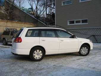 2005 Nissan Wingroad Photos