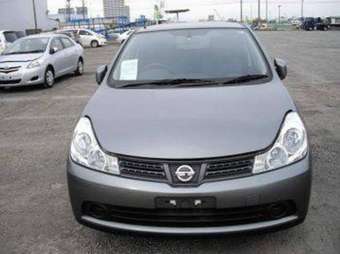 2005 Nissan Wingroad Photos