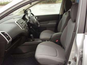 2005 Nissan Wingroad Pics
