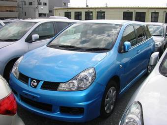 2005 Nissan Wingroad Pictures