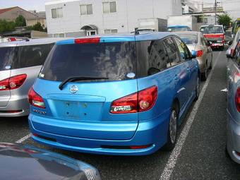 2005 Nissan Wingroad Photos