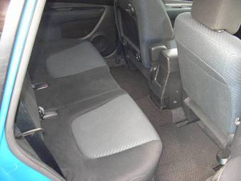 2005 Nissan Wingroad Pictures