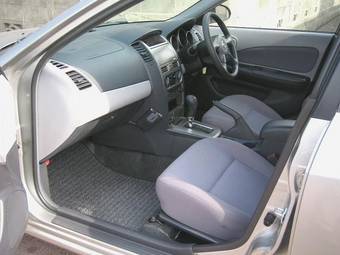 2005 Nissan Wingroad Photos