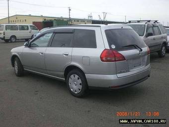 2005 Nissan Wingroad Photos