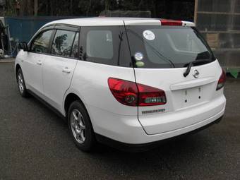 2005 Nissan Wingroad Images