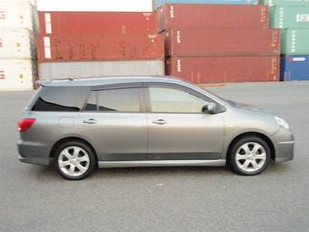 2005 Nissan Wingroad Pictures