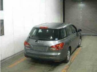 2005 Nissan Wingroad Pictures