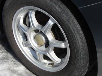 2005 Nissan Wingroad Pictures