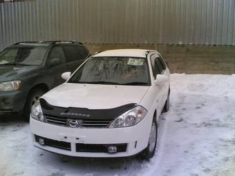 2005 Nissan Wingroad Photos