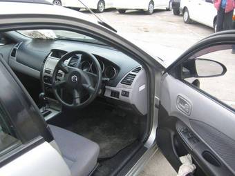 2005 Nissan Wingroad Photos
